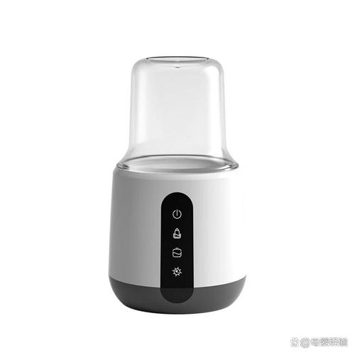 選擇奶瓶消毒器時(shí),父母?jìng)兂３Ｃ媾R眾多品牌和款式的困擾,每個(gè)產(chǎn)品都有